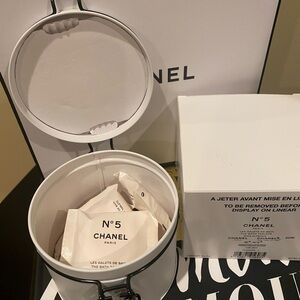 CHANEL Limited Edition Factory 5 Bath Tablets Set